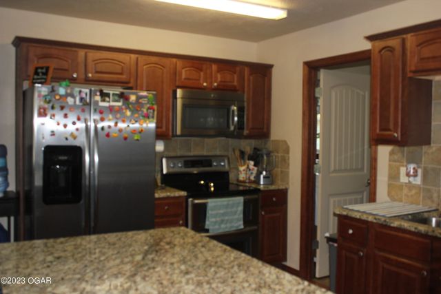 4030 E 15th Place, Joplin, MO 64801