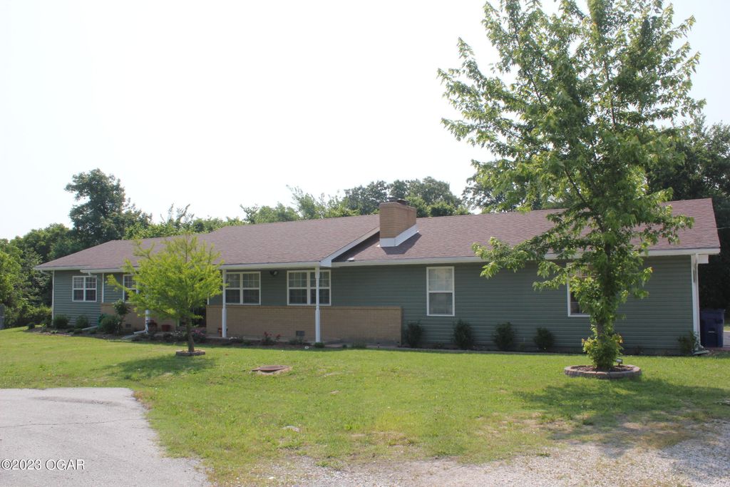 4030 E 15th Place, Joplin, MO 64801