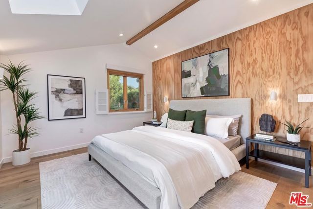 2211 Ashland Avenue, Santa Monica, CA 90405