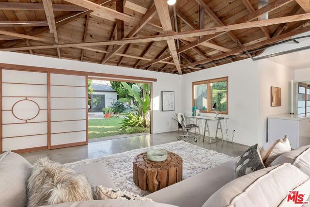 2211 Ashland Avenue, Santa Monica, CA 90405