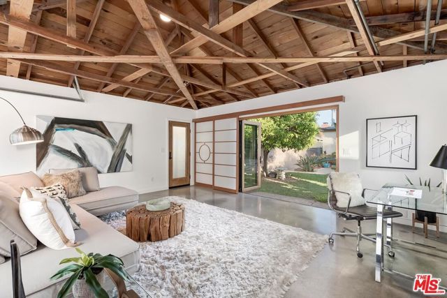 2211 Ashland Avenue, Santa Monica, CA 90405