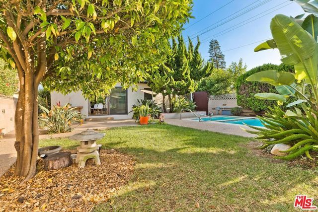 2211 Ashland Avenue, Santa Monica, CA 90405