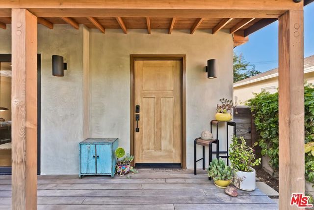 2211 Ashland Avenue, Santa Monica, CA 90405