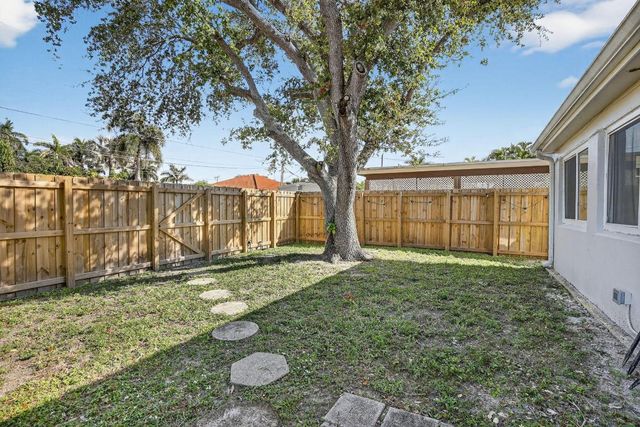 1323 Lincoln Street, Hollywood, FL 33019