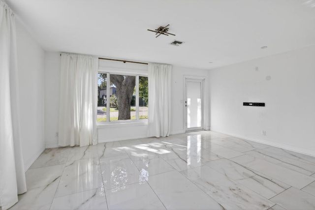 1323 Lincoln Street, Hollywood, FL 33019