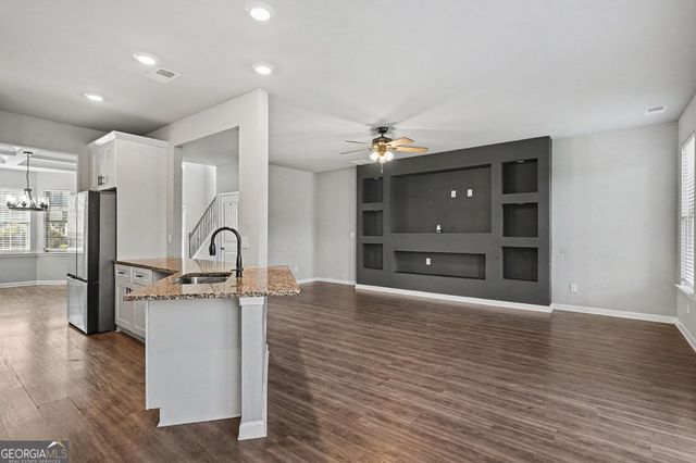 784 Chapman Street, Jonesboro, GA 30238