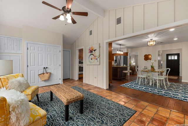 2126 E Lawndale Dr., San Antonio, TX 78209