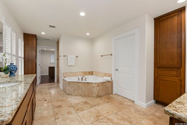 2126 E Lawndale Dr., San Antonio, TX 78209