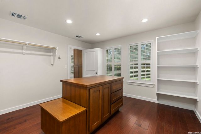 2126 E Lawndale Dr., San Antonio, TX 78209