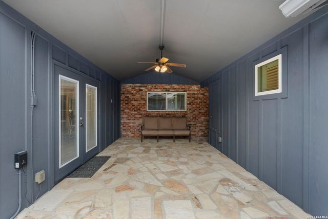 2126 E Lawndale Dr., San Antonio, TX 78209