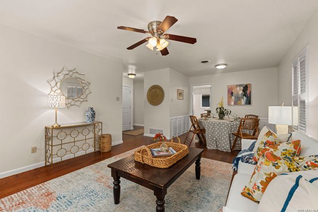 2126 E Lawndale Dr., San Antonio, TX 78209