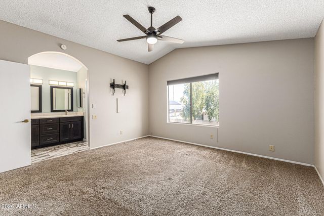 1577 N CHOLLA Street, Chandler, AZ 85224