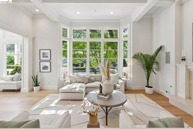 23 Valant Place, Piedmont, CA 94610