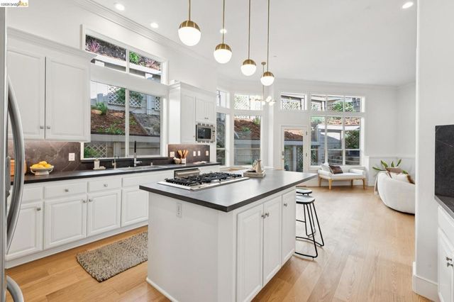 23 Valant Place, Piedmont, CA 94610