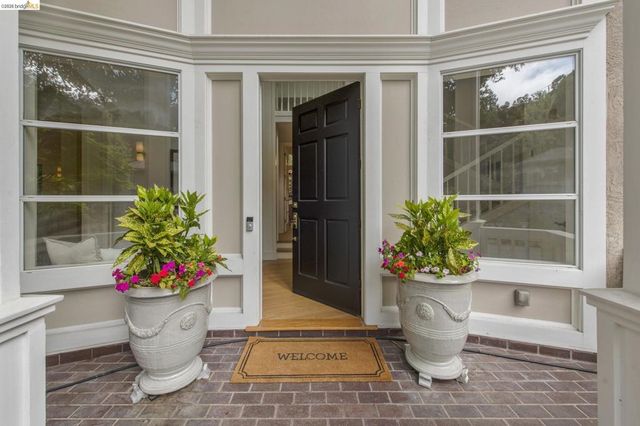 23 Valant Place, Piedmont, CA 94610