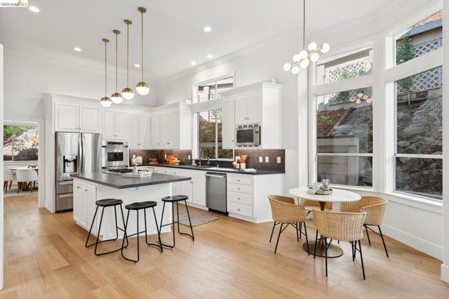 23 Valant Place, Piedmont, CA 94610