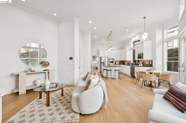 23 Valant Place, Piedmont, CA 94610