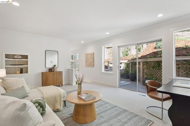 23 Valant Place, Piedmont, CA 94610