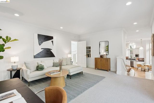 23 Valant Place, Piedmont, CA 94610