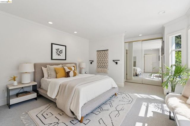 23 Valant Place, Piedmont, CA 94610