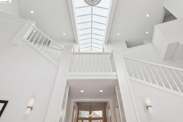 23 Valant Place, Piedmont, CA 94610