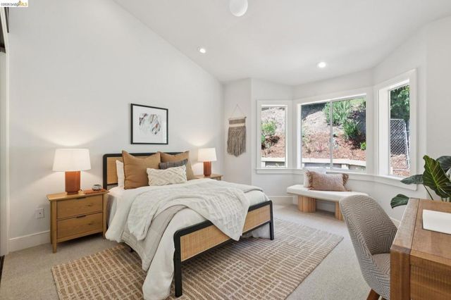 23 Valant Place, Piedmont, CA 94610