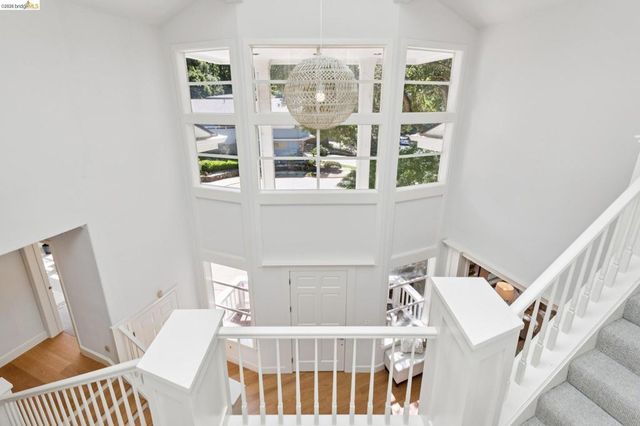 23 Valant Place, Piedmont, CA 94610