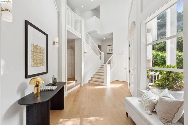 23 Valant Place, Piedmont, CA 94610