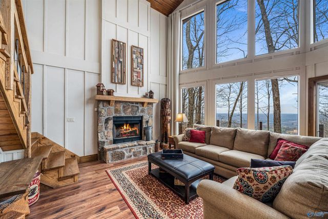 16689 County Road 89, Mentone, AL 35984