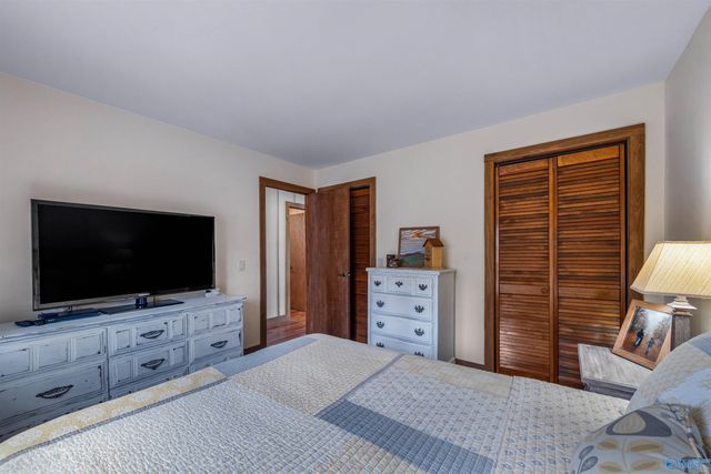 16689 County Road 89, Mentone, AL 35984