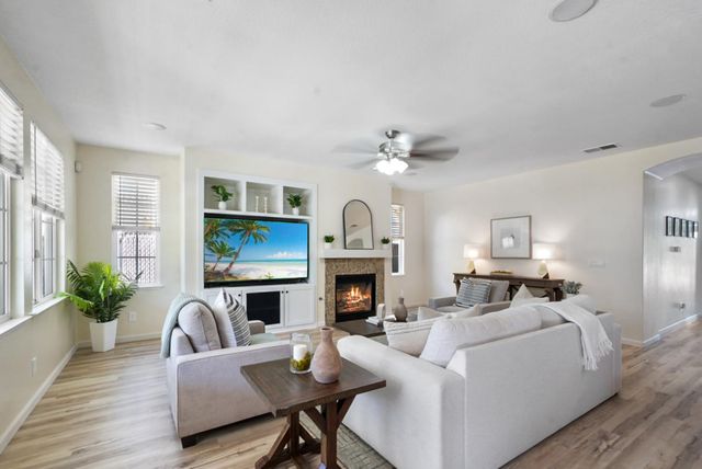 1692 Biarritz Ct, Tracy, CA 95304