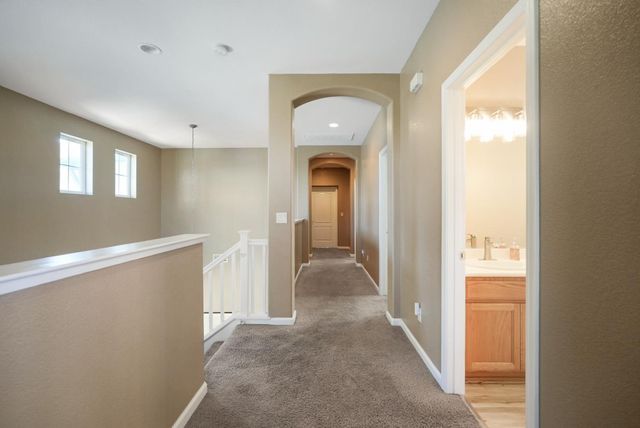 1692 Biarritz Ct, Tracy, CA 95304