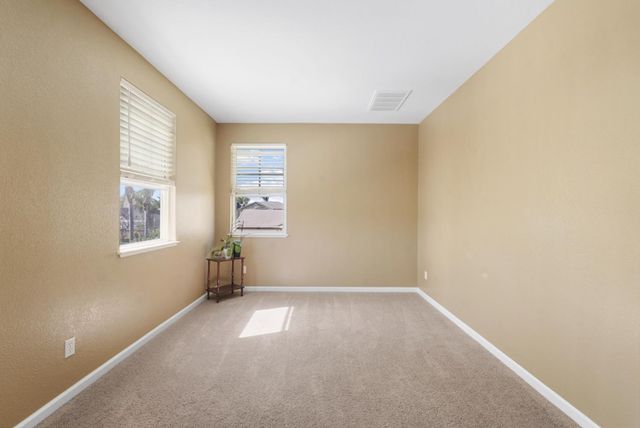 1692 Biarritz Ct, Tracy, CA 95304