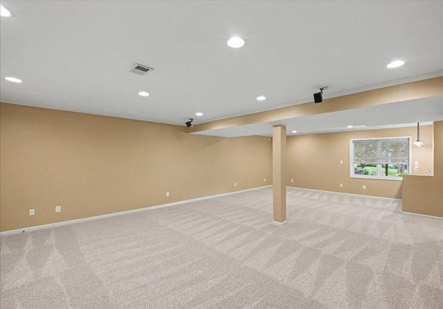 777 Andover Village Drive, Lexington, KY 40509