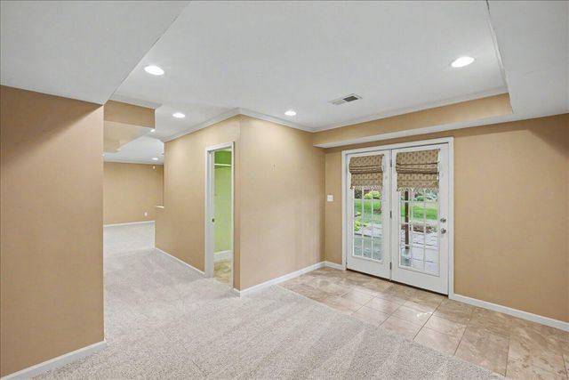 777 Andover Village Drive, Lexington, KY 40509