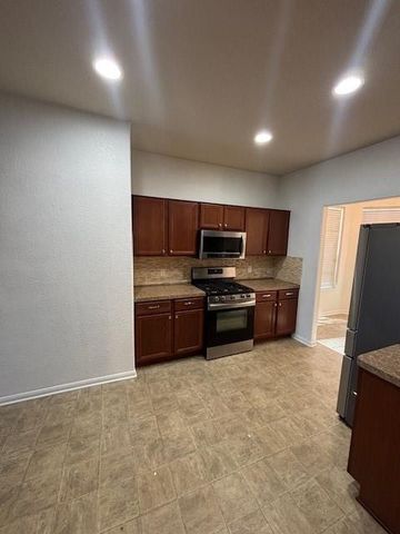 2322 Alcove Foster Court, Fresno, TX 77545