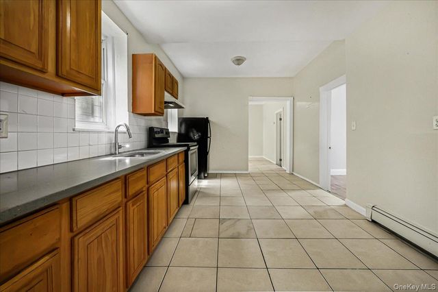 704 E 183rd Street, Bronx, NY 10458