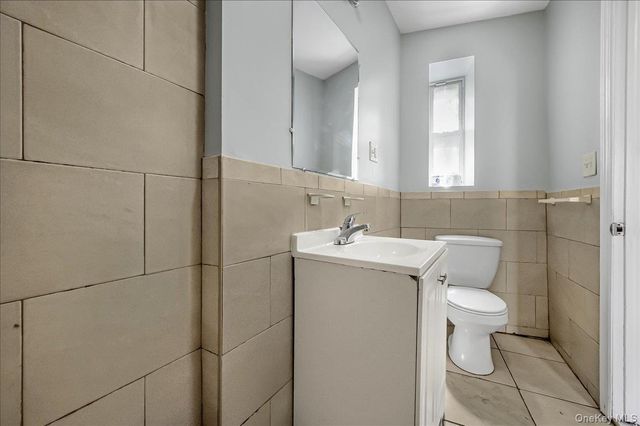 704 E 183rd Street, Bronx, NY 10458