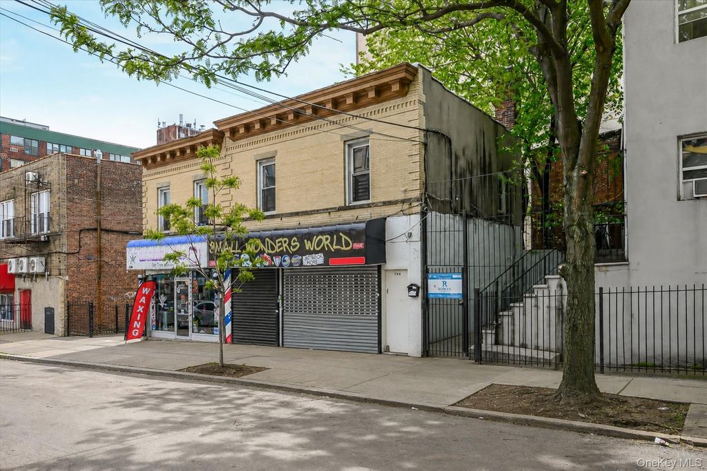 704 E 183rd Street, Bronx, NY 10458