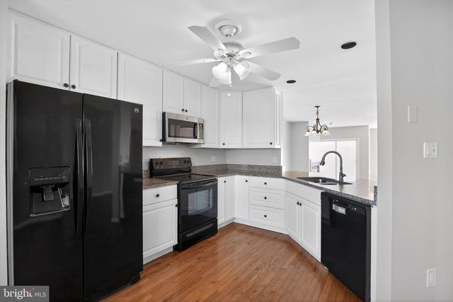 8076 WINDWARD KEY DR, Chesapeake Beach, MD 20732