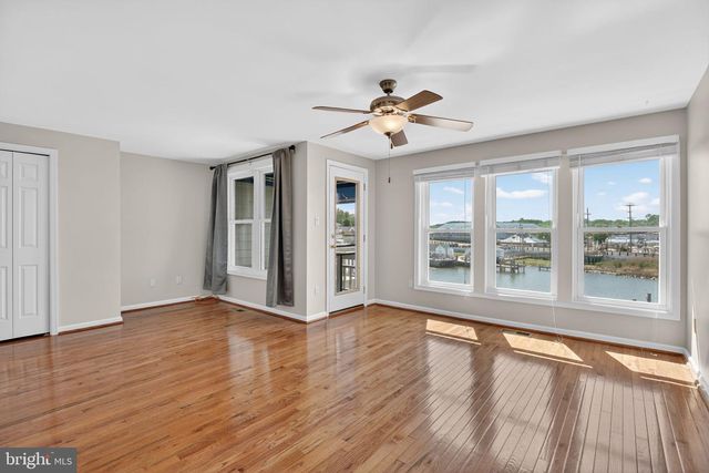 8076 WINDWARD KEY DR, Chesapeake Beach, MD 20732