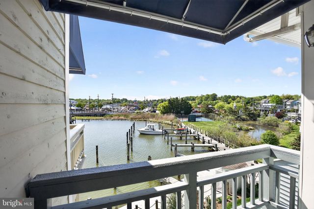 8076 WINDWARD KEY DR, Chesapeake Beach, MD 20732