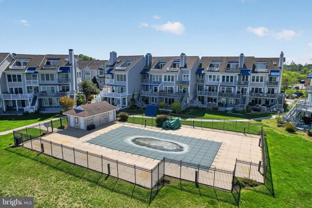 8076 WINDWARD KEY DR, Chesapeake Beach, MD 20732