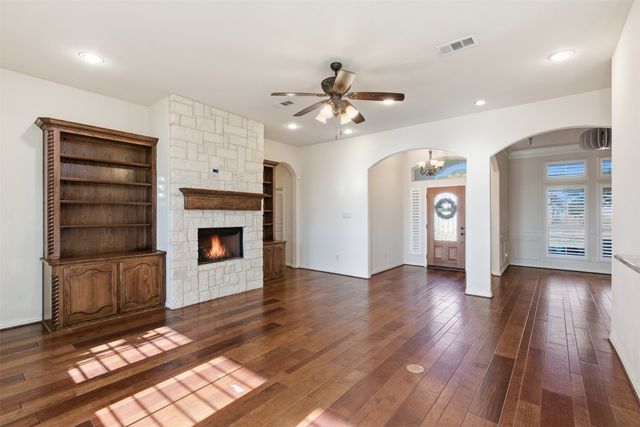 1616 Carriage Creek Drive, Desoto, TX 75115