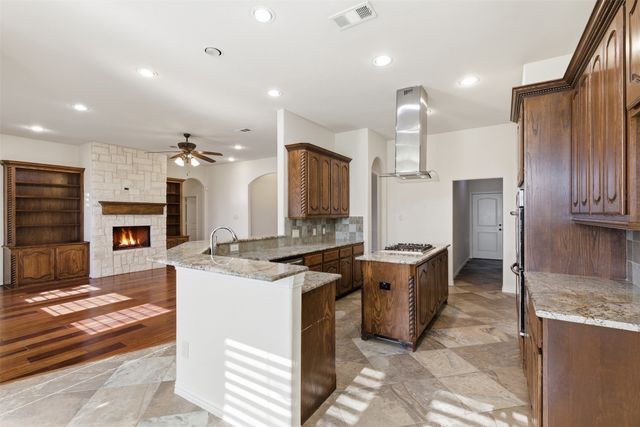 1616 Carriage Creek Drive, Desoto, TX 75115