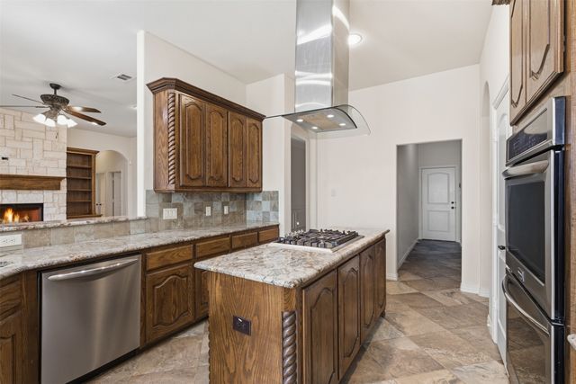 1616 Carriage Creek Drive, Desoto, TX 75115