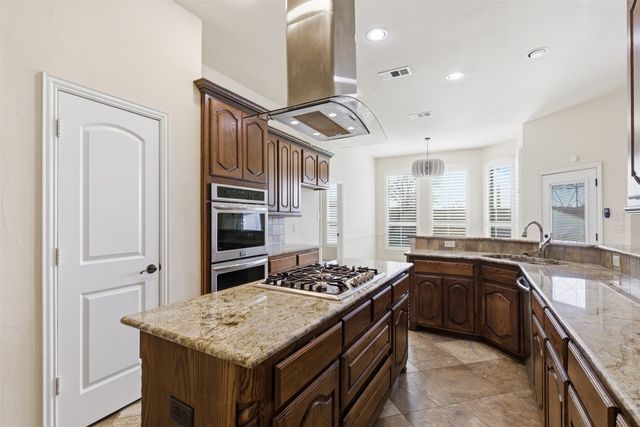 1616 Carriage Creek Drive, Desoto, TX 75115