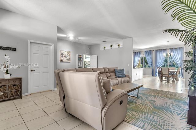 2130 SE 16th Ave, Homestead, FL 33035