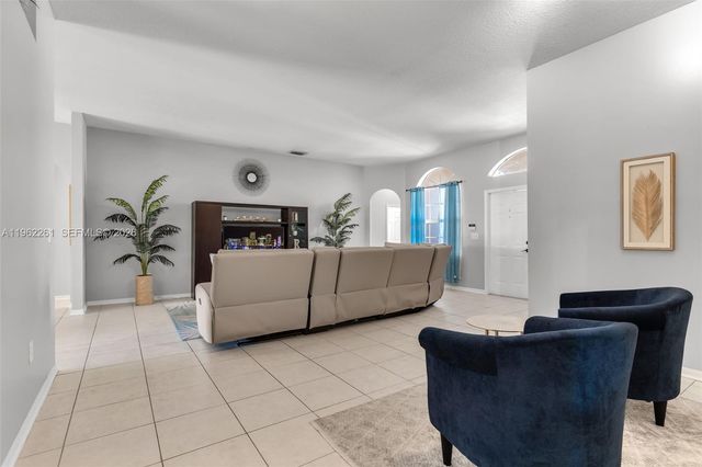 2130 SE 16th Ave, Homestead, FL 33035