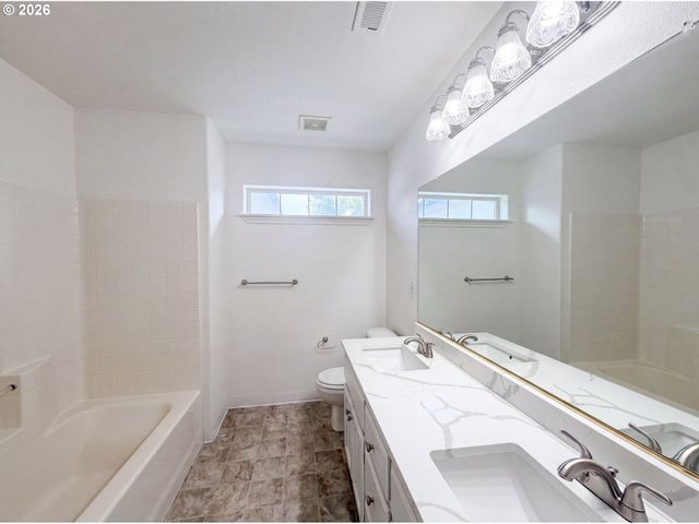 451 Nw YOSEMITE Ter, Beaverton, OR 97006